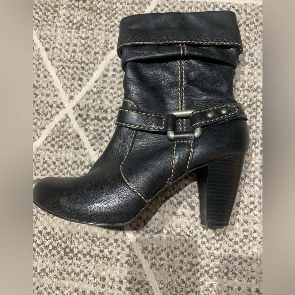 Black Fossil Boots